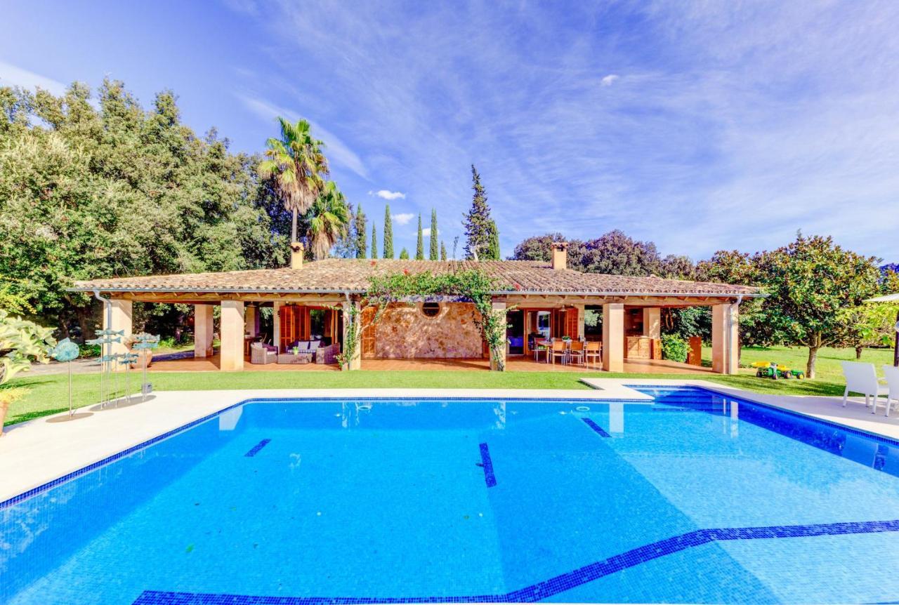 Villa Camp Gran By Sealand Villas Pollença Exteriör bild